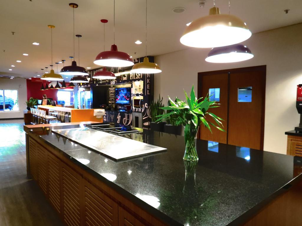 Ibis Joinville Exterior foto